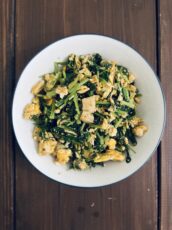 大根の葉（ラディッシュの葉）の簡単な炒め物レシピ
