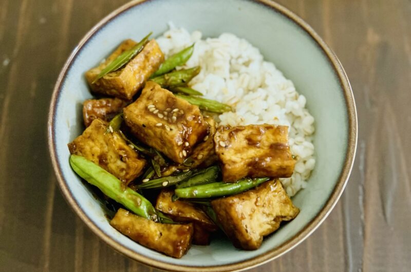 黒胡椒 豆腐とセロリの炒め物