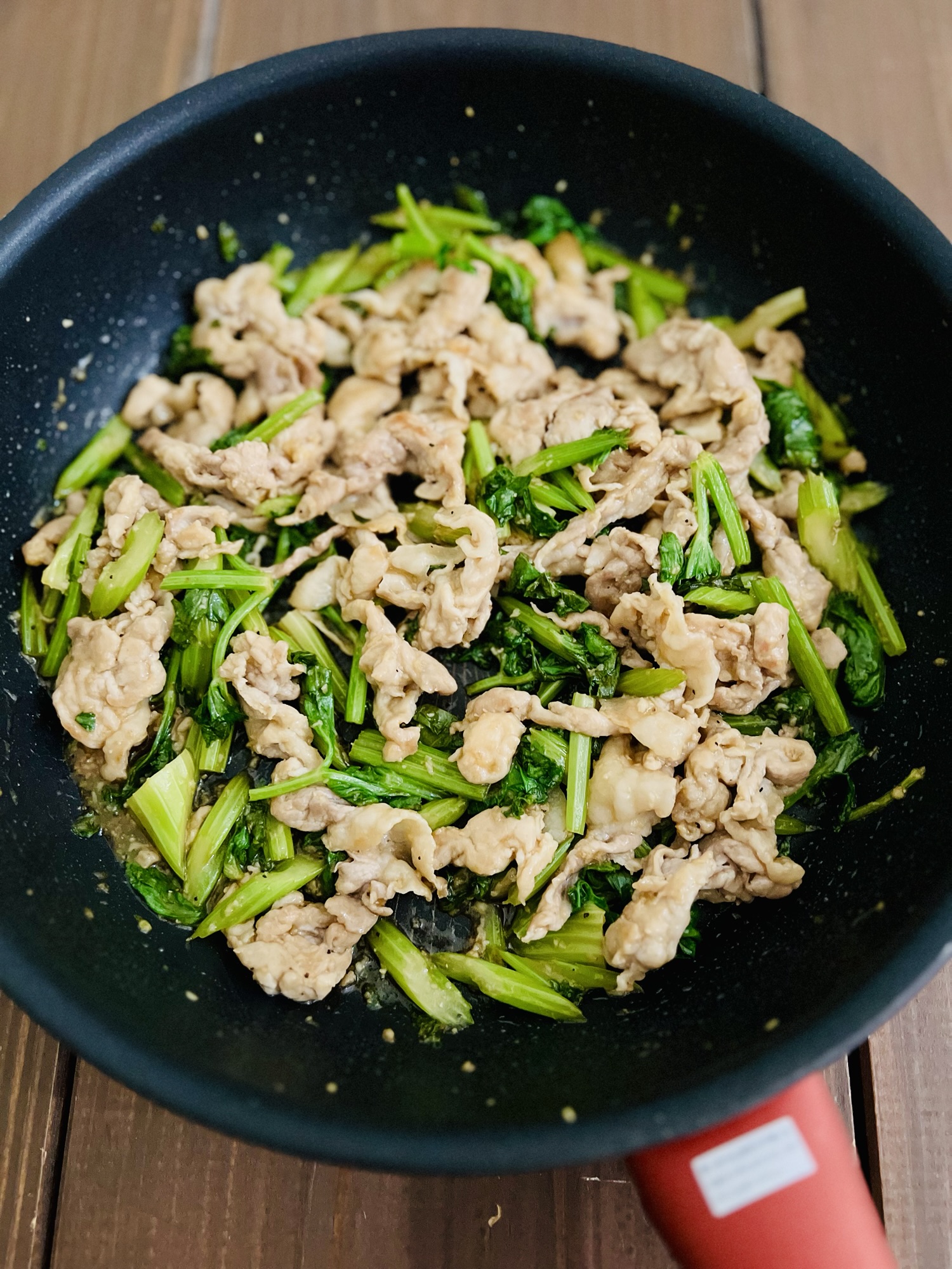 豚肉とセロリの炒め物