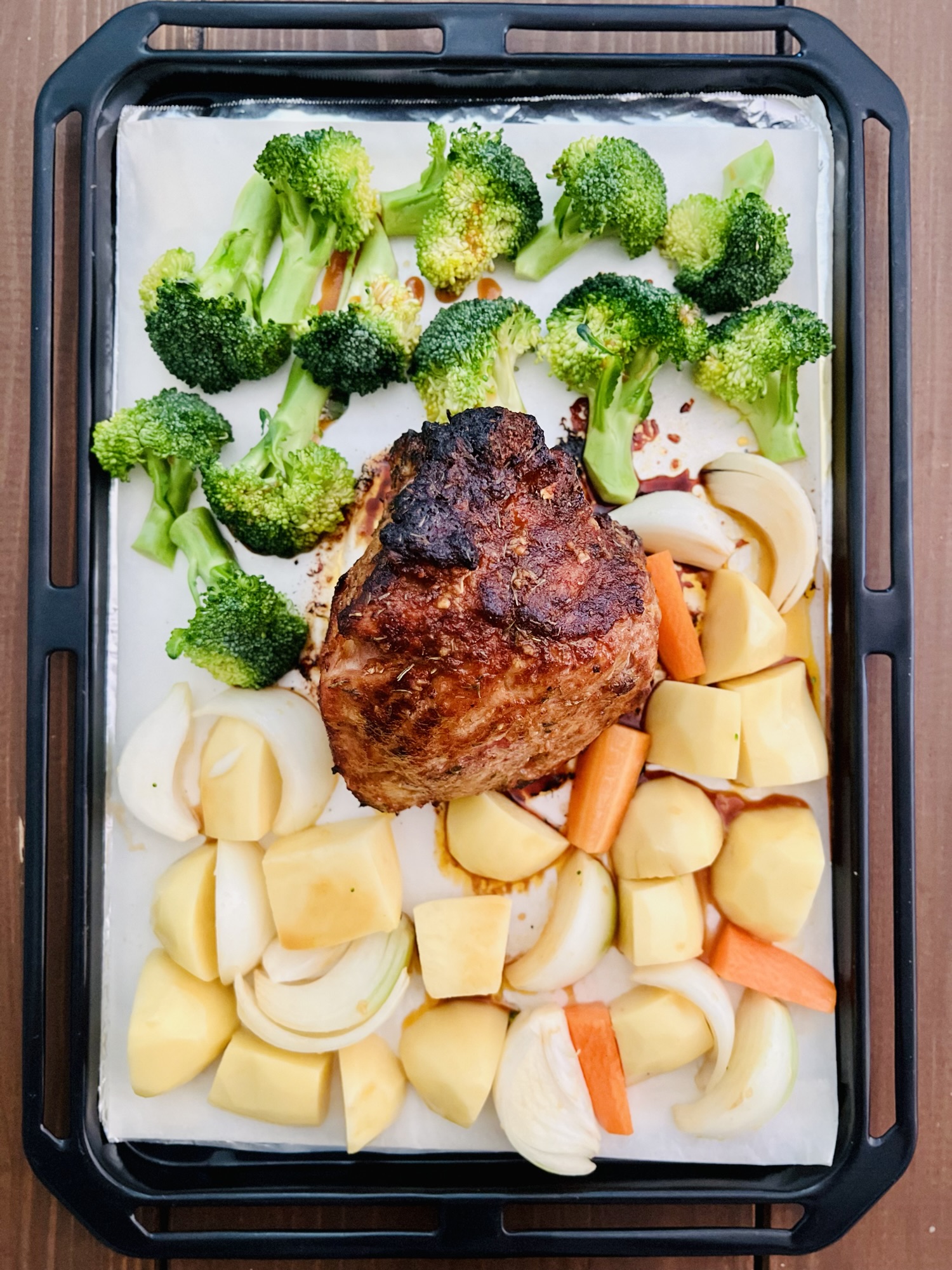 ハニーガーリックソースのローストポーク