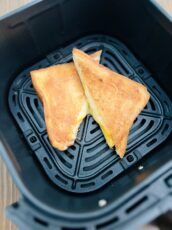 ノンフライヤー グリルドチーズサンドイッチ